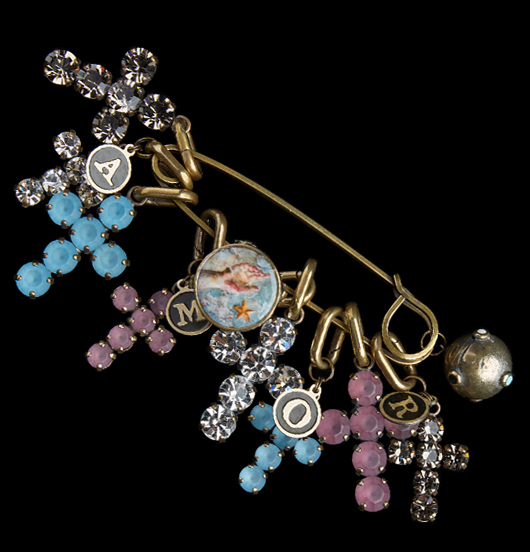 SPILLE | Sacrarium | Spilla croci amor