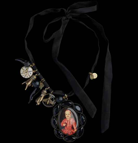 TESSUTO | Natura | Nastro con ciondoli