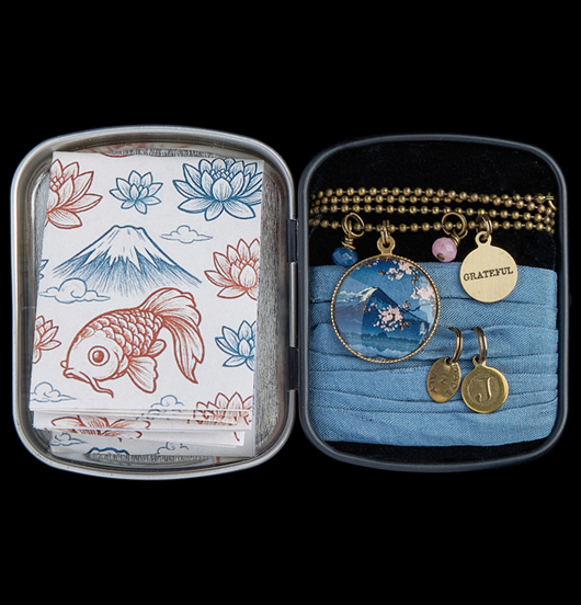 BOX | Kokoro | Box seta e catena con ciodoli