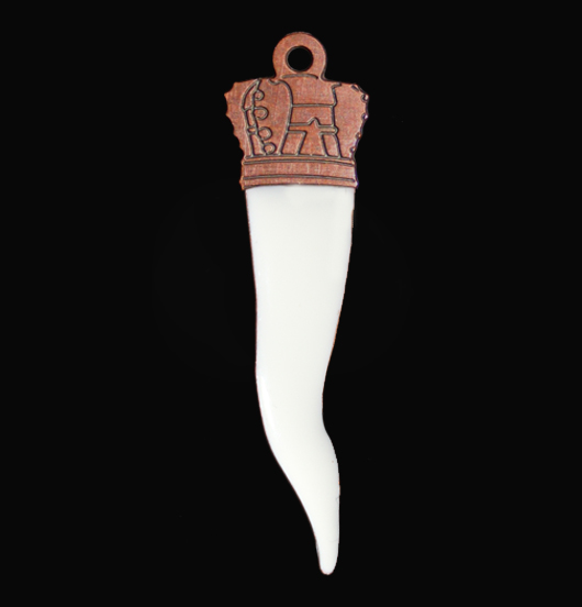 cornetto portafortuna  regale bianco, portafortuna e amuleto regalo 