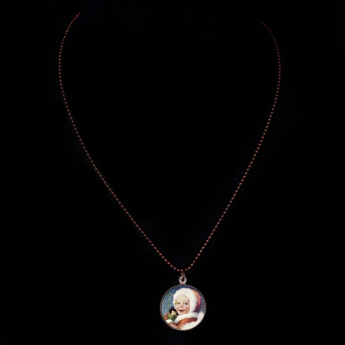 short necklace copper ball with charm in porcelain representing a Christmas child, nice Christmas gift that symbolizes the joy of Christmas, to be customized with your initial