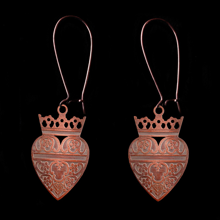 sacred collection earrings in copper, ex voto heart with crown, vintage inspiration gift, sacred hearts lover, Valentine's Day gift, best friend gift