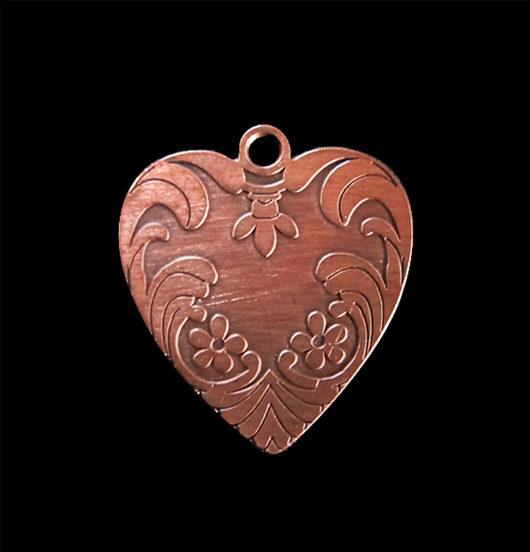Pendant turquoise rebel heart shaped in enamelled copper, suitable to create your customize jewel. Gift suitable for Valentine's Day, for sea lovers.