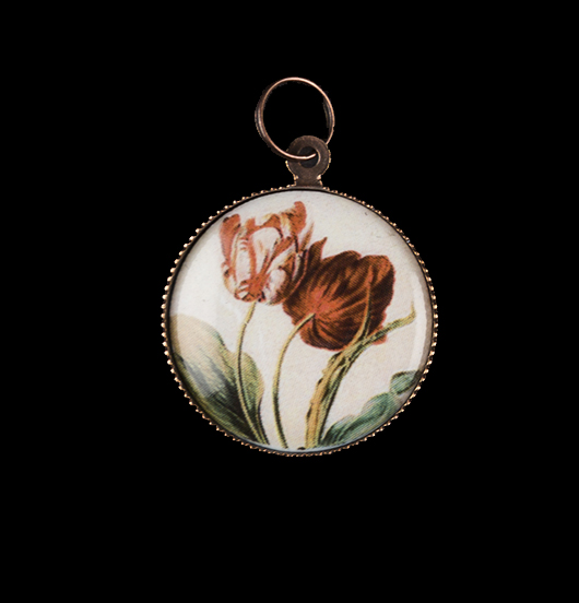 Ciondolo in porcellana con tulipani per personalizzare collane e bracciali. Idea regalo per gli amanti della natura.