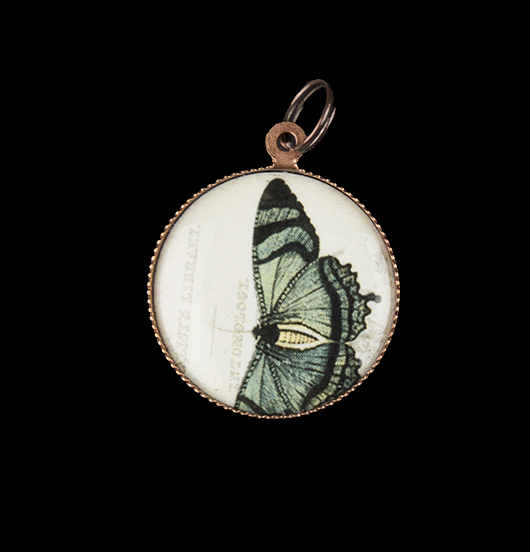 charm in porcelain with green butterfly, gift for a best friend, a sister, mum, a new start