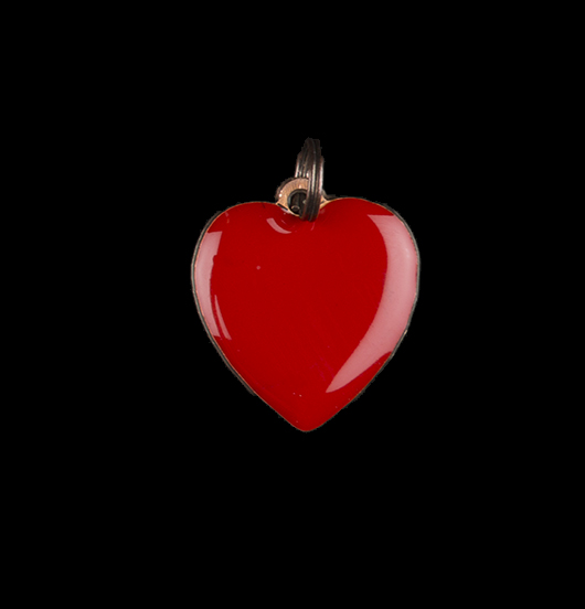 Piccolo ciondolo a forma di cuore smaltato di rosso, regalo per fidanzata, regalo per amica, personalizza il tuo gioiello, cuoricino rosso di rame smaltato.