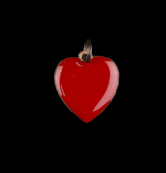 Small charm heart shaped enamelled in red, gift for a fiancé, gift for a friend, customize your jewel, little red copper enamelled heart.