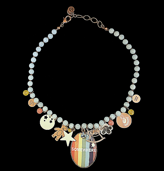 collana bracciale in pietre naturali multicolor, con ciondoli e medaglione in porcellana